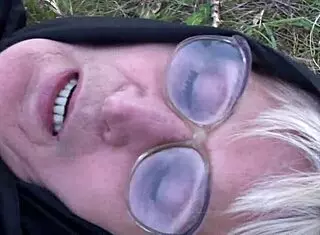 बहुत गर्म बीवी 0140