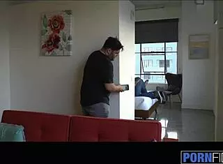 リアリティポルノコンテストでのオーラル刺激！