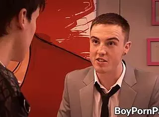 Two twinks cum after hardcore anal slamming together