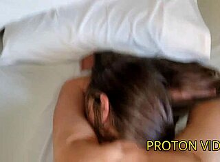 Naimisissa oleva nainen kaipasi uutta paljasta kyrvää ei miehensä, johtaa villiin brasilialaiseen hääyöhön vanhan prostituoidun kanssa - osa 9