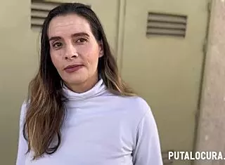 Putalocura Creampie Pillada a Milf Española Snake in Missionary Lick and Cowgirl Riding