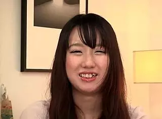 Asano Yui Gives Shaved Blowjob