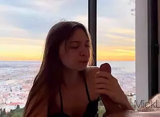 My girlfriend sucked me off on the first ask! 😘