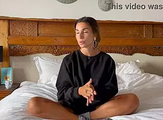 Rimming tutorial with Roxy Fox 😘