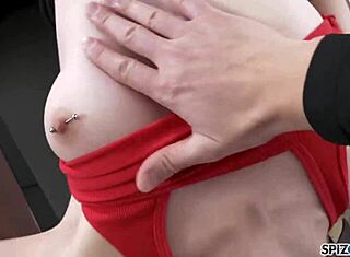 לקסי לור לוקחת שני זינים ענק חזק