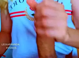 hermanastra de ojos verdes me hace una mamada increible en deepthroat