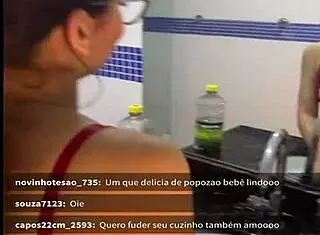 Mel Khalifa loves showing off in lives on Sexlog, right?