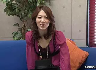 riko miyase sucks three cocks 😏