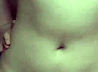 粉墨人生-少妇自慰太爽了骚逼里流出好多淫水