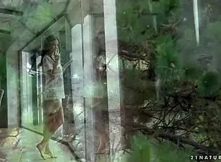 pretty minnie manga gives blowjob to boyfriend in anime style