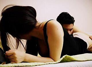 Kecantikan Cina kena pukul mentah dalam adegan amatur panas