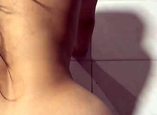 घर में अपनी सौतेली कजिन को चोद रहा हूँ! वह कहती है, मुझे अपने कुम से भर दो!