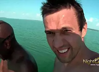 i'm hot teen riding dildo on webcam, lovin it so much