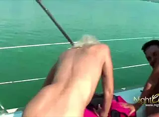 i'm hot teen riding dildo on webcam, lovin it so much