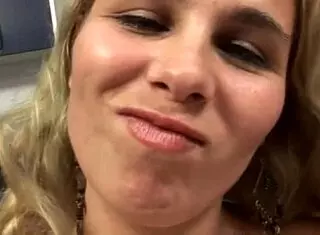 i give blowjob to horny wife in anal sex