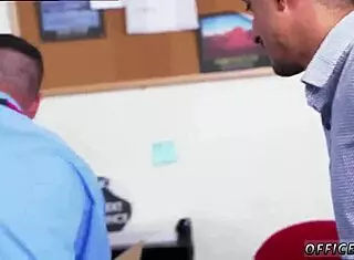 Straight Guy Experiences Gay Sex For The First Time To Earn Bonus