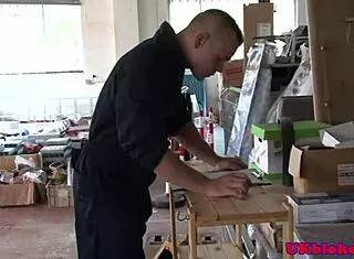 Gay British jocks fuck hard in the factory 💪🏭