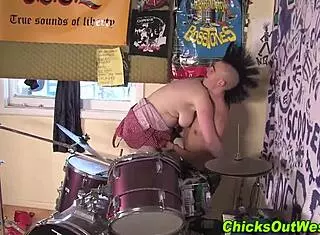 real gf getting licked by eager partner in stockings