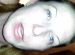 Mature Babe Sucking and Fucking Cock 😍