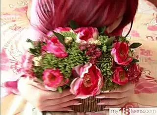 Hey babe, playing with your pussy right after waking up solo?