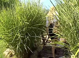 Extra hot milf amber jayne gets loads of cum all over her shaved pussy in the car