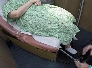 Violet C Pumps Vagina POV!