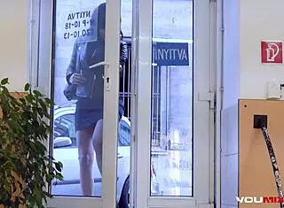 Canela Skin's Big Ass Gets Cum on Feet