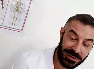 the masseur's first session with oils.