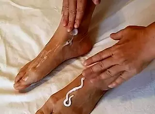 stockings swaps and foot bliss with granny mariaold 😍