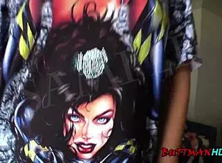 susie clove spreading her holes wide 😏