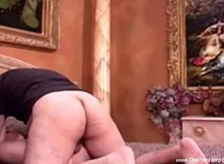 Bride enjoys deep assfucking and cumshot