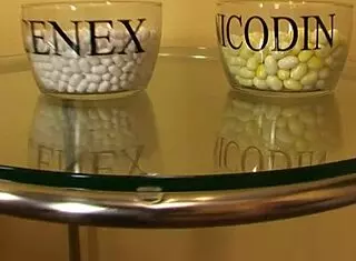 Blonde Babe Visits Doctor For Boss Complaint