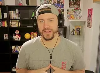 shh, watch this uncensored one piece ero scene 😏