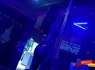 Live sex in Itaoca club with shaved pussy