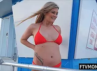 PERFECT BLONDE MILF PUBLIC OUTDOOR FUN!