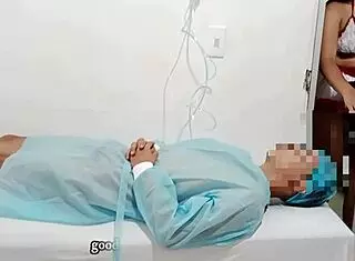 latina enfermera deepthroats paciente in missionary creampie