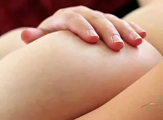 betty with glasses fingers her hairy beaver