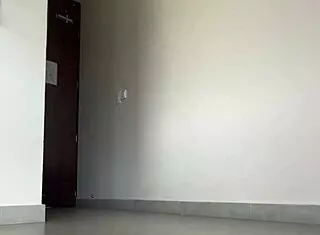 My Coworker Passionately Loves Orgasms In The Hotel Hallway