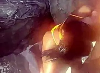 Bela India causes madness on Abricó beach