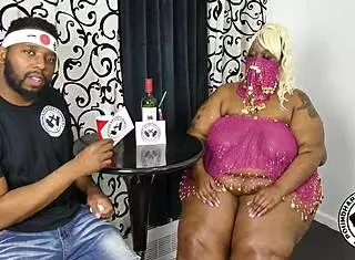 Ssbbw Nikki Nailz shares her casting interview experiences with Poundhardxxx.com