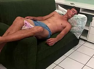 Slut Wakes Up For Big Cock