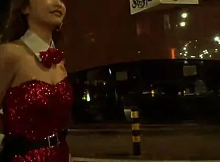 Ero bunny girl rides cock in Shibuya on Halloween