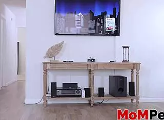 uh, caught stepmom playin’ with her pussy secretly