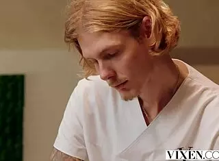 VIXEN HARD-BODIED EMA GIVES GYM BUDDY A REAL WORK-OUT