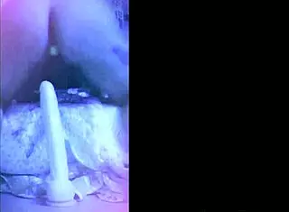 juicy pussy takes big rambone 😈