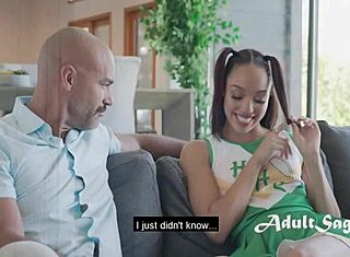 Алексис Тэй скачет на старике бойфренда!