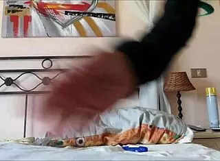 Beautiful Pregnant Chantal Masturbates To Orgasm With Anal Play.