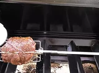 Kiwi MILF slut endures intense anal probe after master's meat check