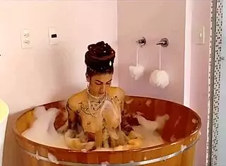 Brazilian Amateur Masturbates In Ofuro During Photo Shoot!