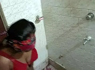 Black Indian Lady Sucking Penis in Bathroom Before Pissing